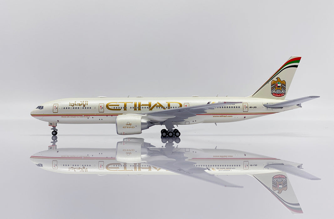 Etihad Airways Boeing 777-200LR A6-LRD 2015 Formula 1 JC Wings 1:400 — profil gauche