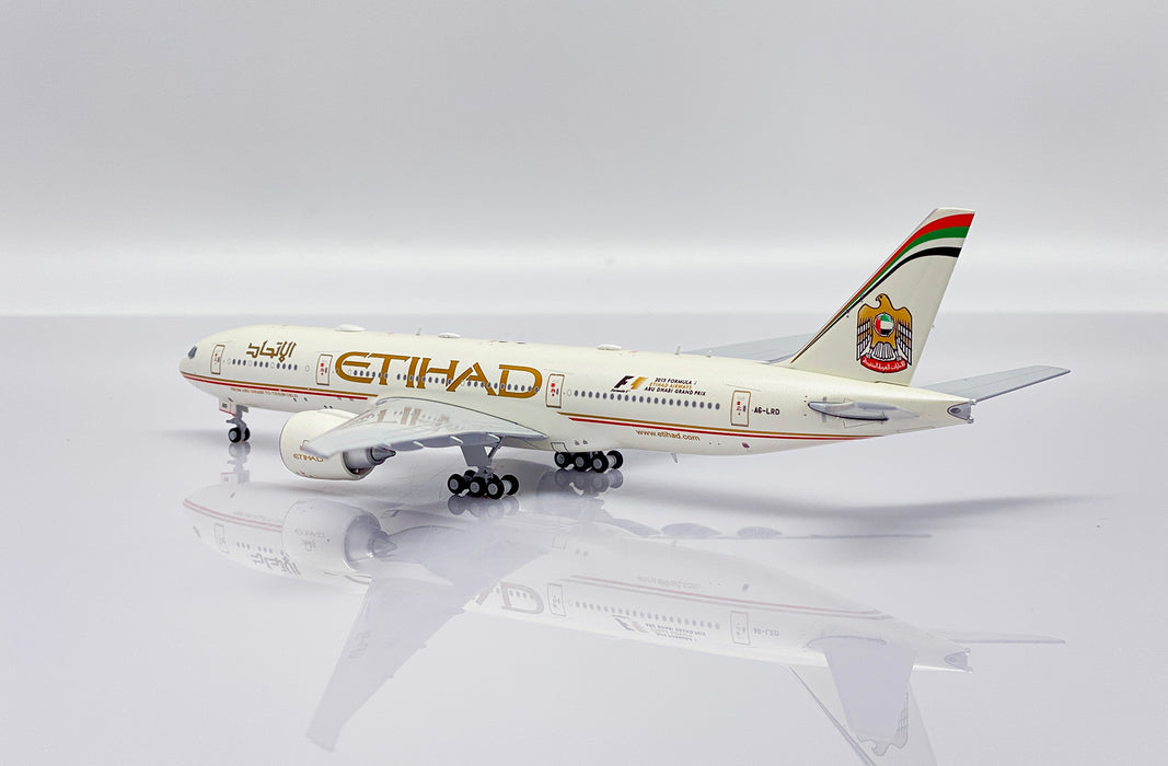Etihad Airways Boeing 777-200LR A6-LRD 2015 Formula 1 JC Wings 1:400 — vue arrière trois-quarts