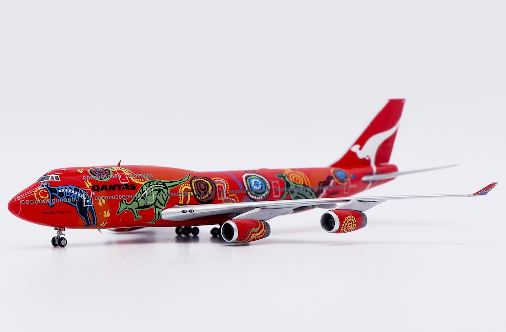Qantas Boeing 747-400 VH-OJB Wunala Dreaming JC Wings 1:400 — front three-quarter view